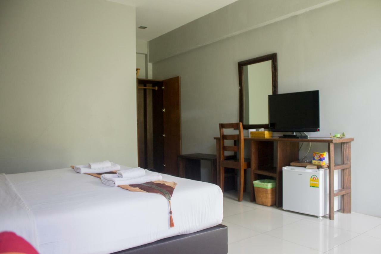 Heuan Pak-Dee Chiangmai Chiang Mai Exteriör bild